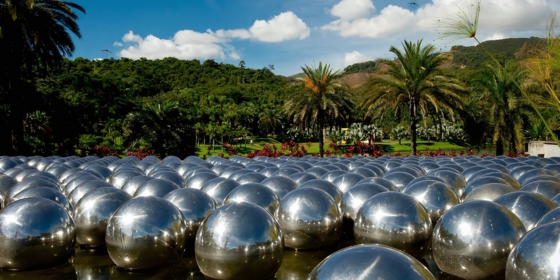 Vá de transfer executivo para Inhotim com segurança, luxo e conforto.